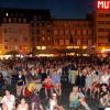 Tausende Augsburger kamen zu den Veranstaltungen – hier La Strada. „Mut“, das Motto des Friedensfestes, war für die meisten trotz der Anschläge der letzten Wochen kein Thema. 