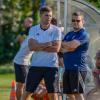 Zum ersten Mal geht Denklingens Trainer Markus Ansorge (weißes Shirt) in der laufenden Bezirksligasaison leer aus. 