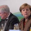 Bayerns Ministerpräsident Horst Seehofer und Bundeskanzlerin Angela Merkel bei der Klausurtagung der CSU-Landtagsfraktion in Wildbad Kreuth.