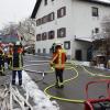 Gleich mehrere Feuerwehren rückten am Mittwoch nach Utting aus. Statt in einer Schreinerei, wie anfangs gedacht, brannte es aber nur in einem Keller.