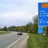 Durch eine Initiative mehrerer Kommunen soll die Geschwindigkeit auf der Autobahn zwischen Kellmünz und Illertissen gesenkt werden. Unser Bild zeigt die Staatsstraße, die zur Autobahn bei Altenstadt führt.