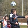 Der TSV Neusäß (schwarze Trikots) trat gegen den FC Affing sehr robust auf und hatte Erfolg.
