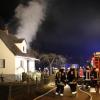 Großeinsatz in Betlinshausen: Beim Brand im Keller eines Einfamilienhauses in Betlinshausen ist in der Nacht zum Donnerstag ein 86 Jahre alter Mann ums Leben gekommen. Er starb an einer Rauchvergiftung.  
