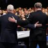 Die Kandidaten für das Amt des US-Vizepräsidenten, Clintons Partner Tim Kaine (rechts) und Trumps Helfer Mike Pence, lieferten sich ihre einzige Fernsehdebatte des Wahlkampfs.