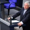 Unionspolitiker Jürgen Hardt während seiner Rede im Bundestag.