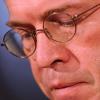 Verteidigungsminister Karl-Theodor zu Guttenberg (CSU) gibt in Berlin seinen Rücktritt bekannt. dpa