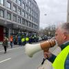 Protestaktion der Bauern vor dem SPD-Büro in der Grottenau: Wolfgang Teifelhart fordert die Bundesregierung zum Umdenken auf.  