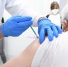 Ab Mittwoch sollen im Landkreis Augsburg wieder Erstimpfungen stattfinden. 