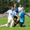 In die Knie gingen Dominik Barkhurst (links) und der Kissinger SC gegen den FC Königsbrunn. Der Aufsteiger verlor gegen den Landesliga-Absteiger deftig mit 0:4. 