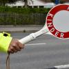 Für die Sicherheit der Kinder auf dem Weg zur Schule sorgen im Landkreis Landsberg an die 350 Schulweghelfer. 