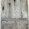 Die historische Holztür aus der Provence ist eines von vielen originellen Details. 
