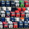 Etliche Lkw-Hersteller werden wegen unerlaubter Preisabsprachen für Nutzfahrzeuge bestraft.