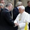 Papst Benedikt XVI. mit dem Vorsitzenden des Rates der Evangelischen Kirche in Deutschland (EKD), Nikolaus Schneider.