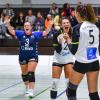 Gegen Lohhof II wollen die Volleyballerinnen der DJK Augsburg-Hochzoll Lynn Drigalski, Theresa Müller und Vanessa Kulig (v. l.) am Samstag den nächsten Heimsieg einfahren. 
