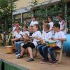 Die Schule in Mönchsdeggingen feierte mit einem Schulfest und einem Jubiläumsgottesdienst ihren 50. Geburtstag. Unser Bild zeigt die Percussiongruppe mit ihrem Rhythmusstück „Degge isch jetzt 50“. 	