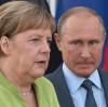 Gespräche in Friedenszeiten. Bundeskanzlerin Angela Merkel (CDU) und Russlands Staatspräsident Wladimir Putin 2018 in Brandenburg. ,