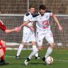 In Kottern mussten sich die Landsberger (am Ball Philipp Siegwart, hinten Andreas Beinhofer) mit 1:4 geschlagen geben, den nächsten Test bestreiten die Landsberger am Samstag zu Hause gegen Memmingen. 	