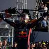 Red-Bull-Pilot Max Verstappen feiert seinen Sieg.