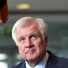 Ministerpräsident Horst Seehofer, hie bei einem Auftritt in Gersthofen im Landkreis Augsburg, hat nach Angaben der CSU ein gemeinsames Oberzentrum Nördlingen-Donauwörth in Aussicht gestellt.