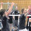 Riesig war der Jubel der Schwabmünchner Landesliga-Volleyballer nach dem Sieg gegen Schwarz-Weiß München. Denn Köhn und Co. hatten den Klassenerhalt geschafft, mussten nicht in die Relegation und erreichten damit das beste Saisonergebnis seit Jahren.  