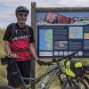 Anton und Luitgard Ruile aus Egling sind vom südlichsten zum nördlichsten Punkt Deutschlands mit dem Fahrrad gefahren. Das Bild zeigt sie am Sylter Ellenbogen. 