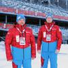 Frisch eingekleidet wurden Mirko Loleit (links) und Marcus Barnstorf für ihren Job als Volunteers bei der Nordischen Ski-WM in Oberstdorf. 	