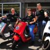 Alfred Sahl, Renate Gielnik und Markus Müller sind die Geschäftsführer eines Handels für Elektro-Motorroller. 	