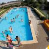 Bis zum Start der Freibadsaison soll in Ichenhausen nur das Allernötigste im Nichtschwimmer- und Planschbecken saniert werden.