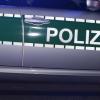 Eine völlig aus dem Ruder gelaufene Party musste die Polizei in Heising bei Kempten beenden. Mehr als 100 ungebetene Gäste hatten die "kleine" Privatfeier ins Chaos gestürzt.