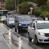 Ein ganz normaler Nachmittag im Herzen von Landsberg: Die Fahrzeuge stehen Stoßstange an Stoßstange in der Katharinenstraße. Das Thema Verkehr beschäftigt die politischen Entscheidungsträger schon lange.