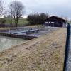 Auf dem Gelände der Kläranlage in Reinhartshausen sollen kleine Photovoltaikanlagen zur Eigenversorgung gebaut werden.