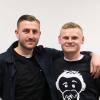 Brüderpaar: Sebastian (links) und Matthias Rutkowski sind mit dem FC Ehekirchen als Meister der Bezirksliga Nord zum zweiten Mal in die Landesliga aufgestiegen. 