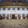 Der „Alte Wirt“ in Geltendorf ist ein beliebtes Ausflugsziel. Demnächst allerdings sind die Türen dort erst mal geschlossen. 