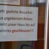 Schon seit dem 13. März ist das Seniorenheim der Diakonie in Harburg für Besucher geschlossen. Auf welchem Weg das Coronavirus in die Pflegeeinrichtung gelangte, ist unklar. Die Krankheit Covid-19 hat sich dort aber offenbar rasant ausgebreitet – mit fatalen Folgen.  	