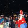 Zur Kühlenthaler Dorfweihnacht, die gerade vier Stunden dauert, pilgern nicht nur Bürger des Ortes.  	