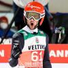 Mit Rang fünf zweitbester Deutscher in Oberstdorf: Markus Eisenbichler reagiert nach dem Sprung.