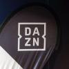 Der Streamingdienst DAZN erhöht seine Preise deutlich.