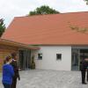 In Wechingen wurde neben einem neuen Pfarrhaus auch ein neues Gemeindehaus gebaut. Die Gemeinde gab dazu 100000 Euro.  