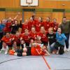 Das Zweite Handball-Frauenteam des TSV Aichach jubelt über Platz zwei und den Aufstieg. 