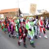 Mehrere Tausend Besucherinnen und Besucher säumten die Straßen, um mit dem Kötzer Narren Club Fasching zu feiern.