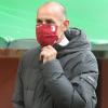Soll seine Lunge schonen: FCA-Trainer Heiko Herrlich kehrt im Spitzenspiel gegen RB Leipzig auf den Trainerstuhl zurück. 