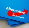 Ein Funktionär der AfD soll nun ausgerechnet eine bayerische Schule leiten, die offensiv mit dem Slogan "Schule ohne Rassismus" wirbt.
