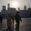 Die rigorosen Corona-Maßnahmen der Behörden hatten zu Protesten in mehreren Millionenmetropolen in China geführt. Nun soll es erste Erleichterungen geben. 
