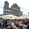 Die Friedenstafel auf dem Rathausplatz am 8. August hat inzwischen Tradition. Sie findet auch 2018 wieder statt.