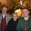 Gemeinsam an Weihnachten gesungen: (von links) Jürgen Maier (Gesangvereine Aislingen und Eppisburg), Annerose Sturm (Cantare), Franz Schipf (Musikverein Markt Aislingen). Die Gruppierungen haben den zweiten Weihnachtsfeiertag in Aislingen musikalisch gestaltet. 
 
