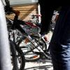 An der Haltestelle Schule in Landsberg ist ein Fahrrad gestohlen worden. Die Polizei sucht Zeugen.