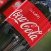 "Coca-Cola Classic" lassen immer mehr Kunden in den Regalen stehen. Konsumenten wollen auf Zucker verzichten, der Konzern hat für Alternativen jetzt ein Preisgeld ausgerufen.