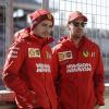 In Erwartung ihres neuen Dienstwagens: Die Ferrari-Piloten Charles Leclerc (links) und Sebastian Vettel.