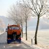 Dieser Winter macht es den Mitarbeitern des Kreisbauhofs in Dillingen nicht leicht: Der ständige Wechsel zwischen Frost und Tauwetter erfordert Flexibilität. Im Landkreis habe man die Lage aber im Griff. 	
