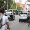 Die Kaiserhofkreuzung – vor sieben Jahren im Zuge des Kö-Umbaus neu gestaltet – ist ein neuralgischer Punkt für Fahrradfahrer in Augsburg. Verbesserungen sind dort aber schwierig umzusetzen.